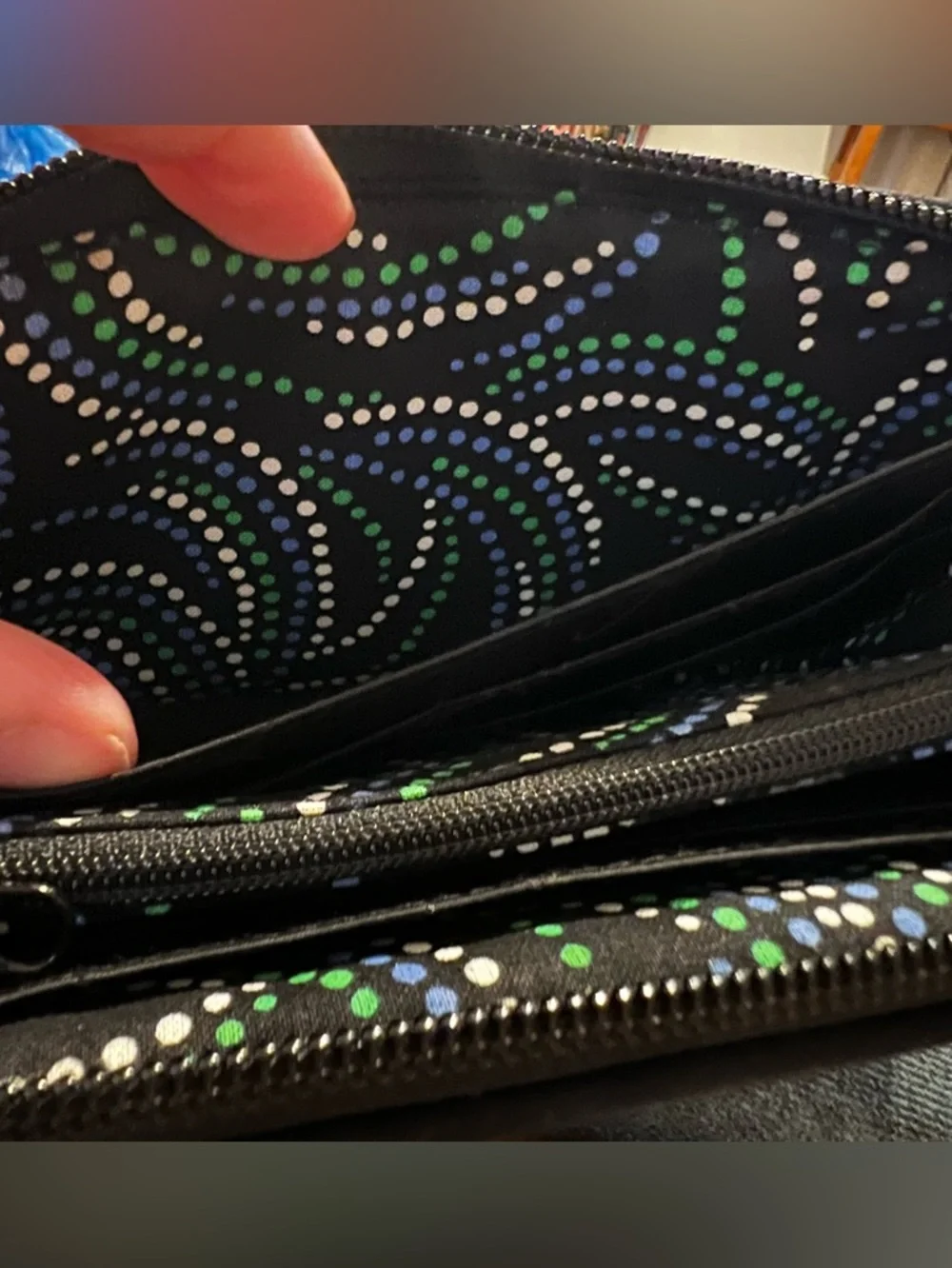 Vera Bradley Georgia Zip Around Wallet Retired Pattern Kiev Paisley EUC! - Picture 9 of 11